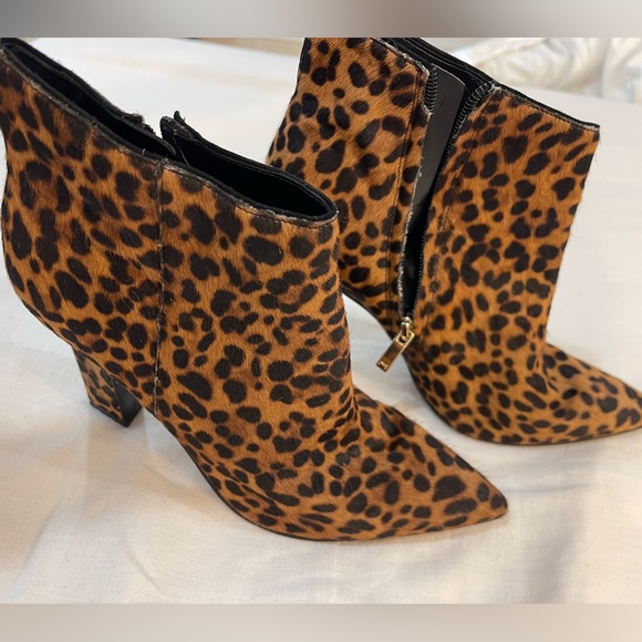 Marc fisher cheetah booties, 8 - Picture 5 of 6